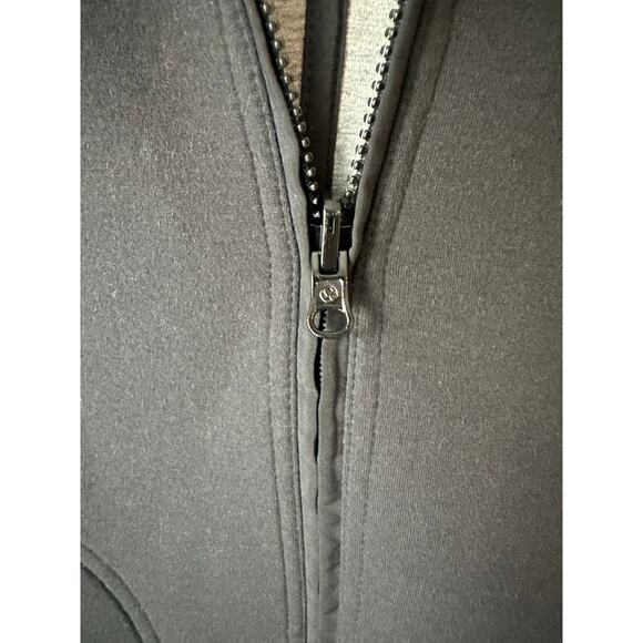 Lululemon Women’s Black Gray Insculpt Vest Hooded Reversible Jacket Size 4 - Picture 3 of 10